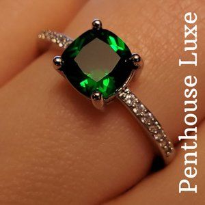 Cushion Cut Green Emerald Ring